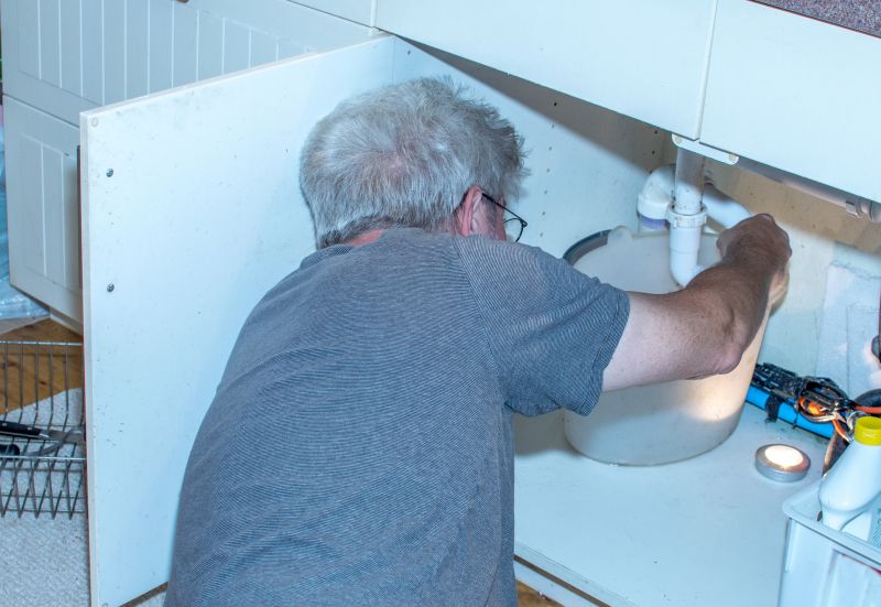 10 Signs You Need A Plumber Right Away